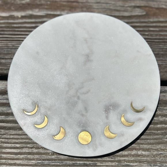 Elegant Marble Moon Phase Cheese Board - Picture 1 of 2
